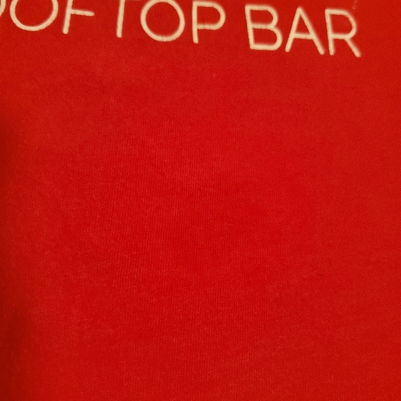 Jason Aldean Kitchen and Rooftop bar Tshirt. Red. XXL - Picture 3 of 6